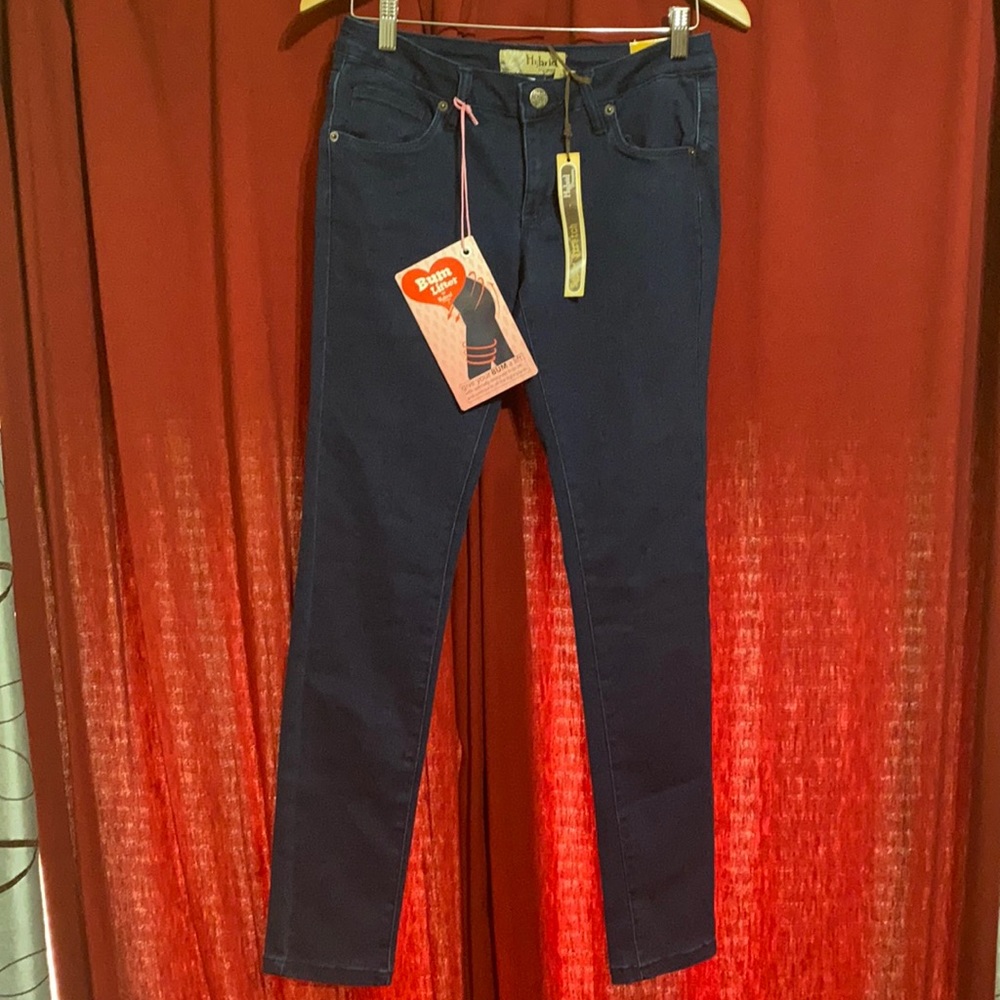 Hybrid & Company stretch bum lifter jeans